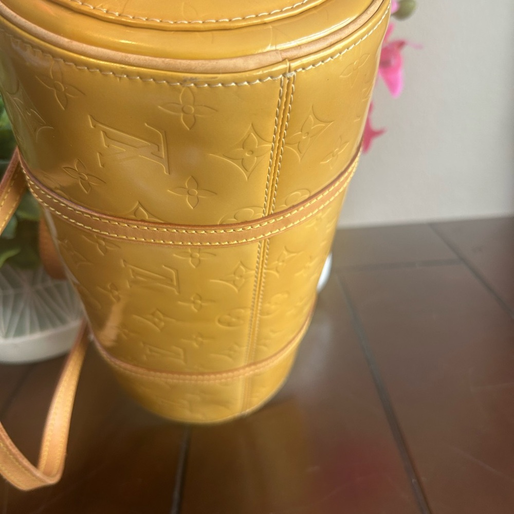 Louis Vuitton Monogram Vernis Papillon bag - Picture 13 of 17